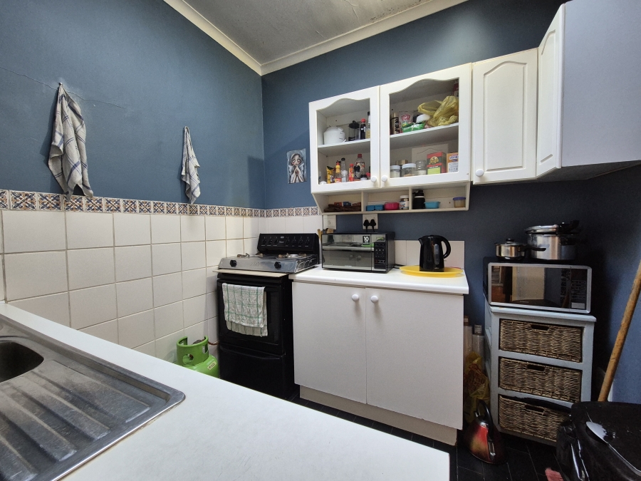 4 Bedroom Property for Sale in Wynberg Upper Western Cape